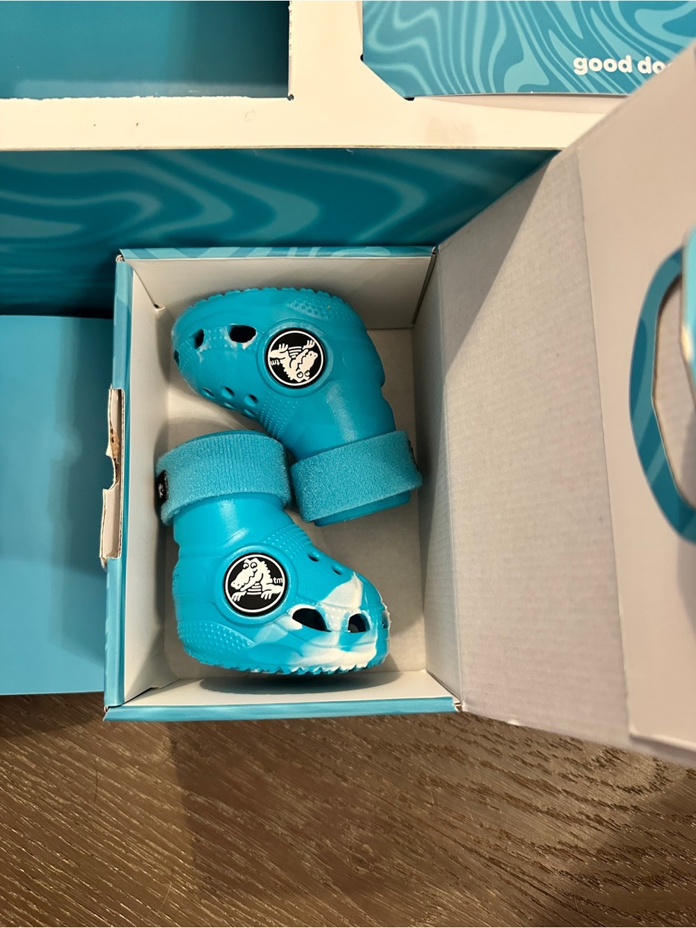 NEW IN BOX! CROCS Dog Boots in Bright Blue